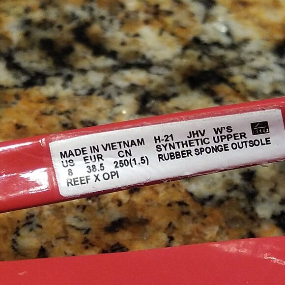 Reef Seas X OPI Big Apple Red Flip Flops Beach/Pool Sandals Women's Size 8 EUC - Picture 4 of 6